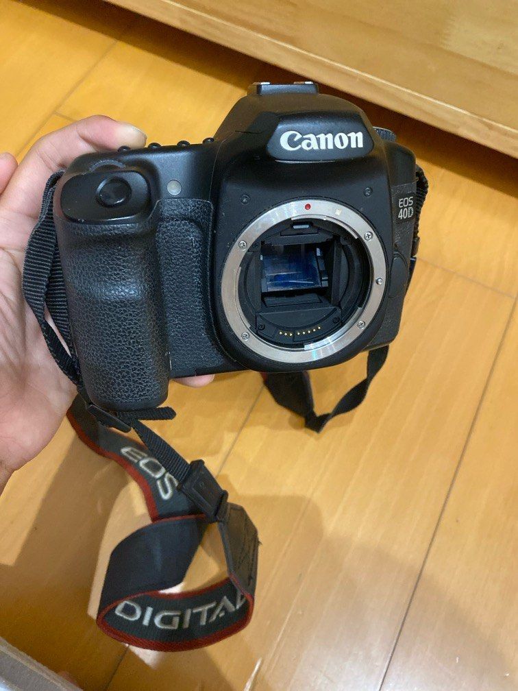 Canon eos 40d (Category: Cameras) located in Manila. Submitted by joaquindeleon1 (Listing ID 1379385331, Image 1). Description: Broken lens No battery Good body Price is negotiable.