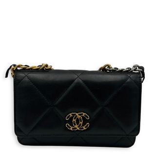(Category: ) located in . Submitted by carousellluxury (Listing ID 1379360813, Image 1). Description: .