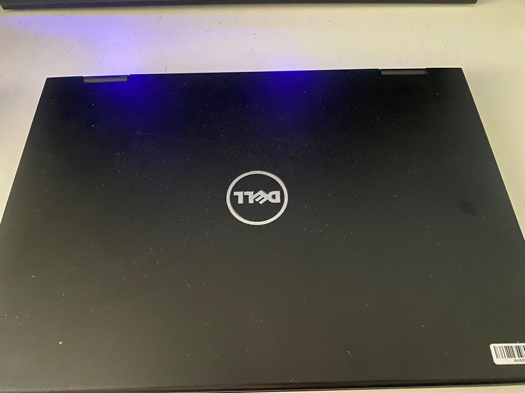 Dell Laptop latitude 3390 (Category: Laptops & Notebooks) located in Singapore. Submitted by jusgogo88 (Listing ID 1379401732, Image 1). Description: Dell latitude 3390 2 in 1 nonTouch screen version Processor i5-8350U CPU@1.70 GHz Ram-16gb Window 11 pro Non touch screen Screen got abit inner crack as image Selling reason- got new CPU Come with charger and Australia unit Interested, just chat .