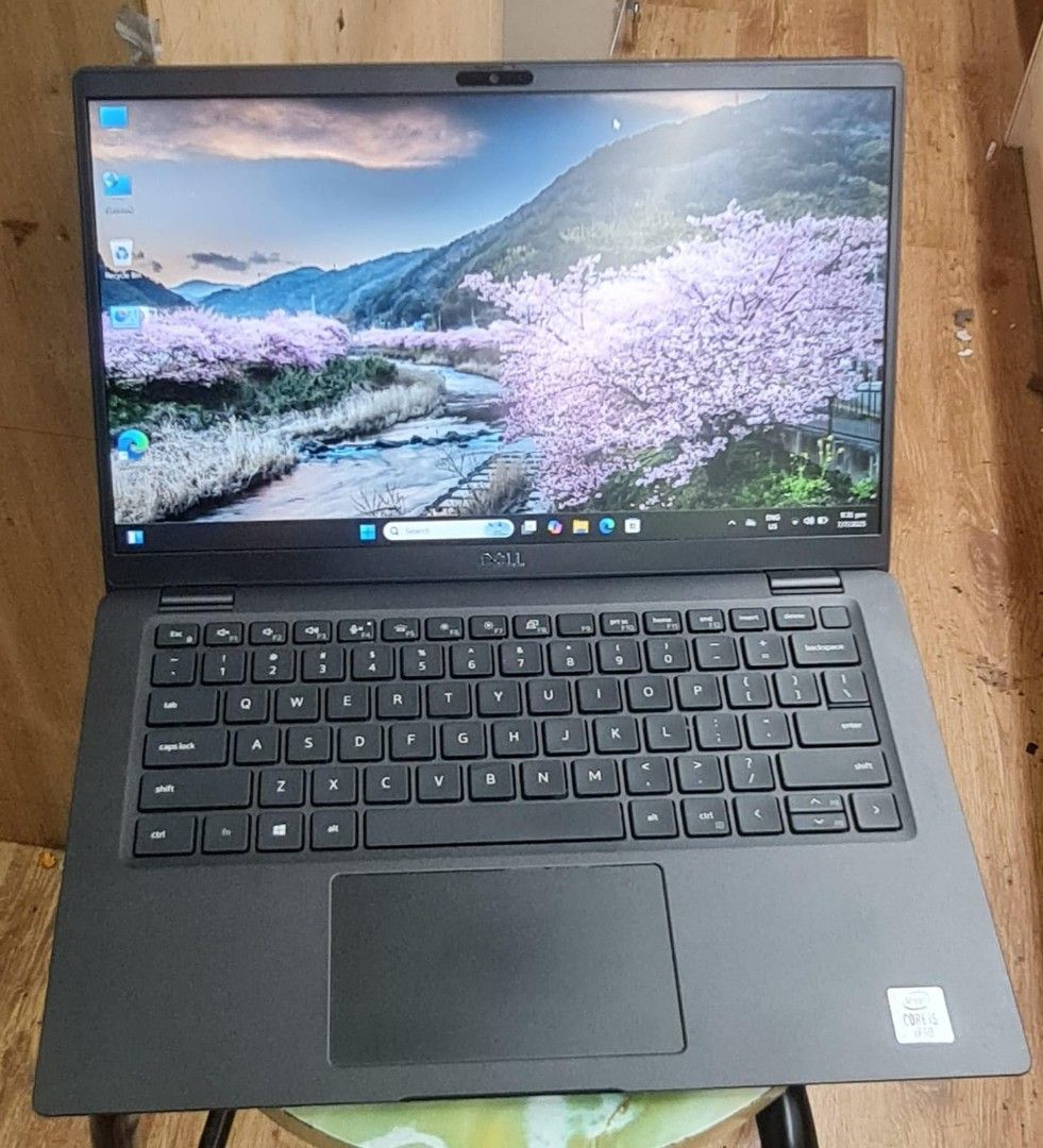 Dell Latitude 7410 Core i5-10th gen touchscreen, Super fast Ullah slim laptops (Category: Laptops & Notebooks) located in Singapore. Submitted by laneyaafro94258 (Listing ID 1379400429, Image 1). Description: Dell Latitude 7410 ❤️Core i5-10th gen 🌹Ram 8 gb ❤️ Touchscreen ❤ ❤️256gb NVMe ssd ❤️ 14" Display ❤️Bluetooth ✅ ❤️WiFi ✅ ❤️Camera ✅ ♥️ Batery excellent ✅ ♥️Windows :-11 ❤️Microsoft Office - 2021✅ ♥️Excel ✅ ❤️ PowerPoint ✅ ♥️Word ✅ ❤️ Access 