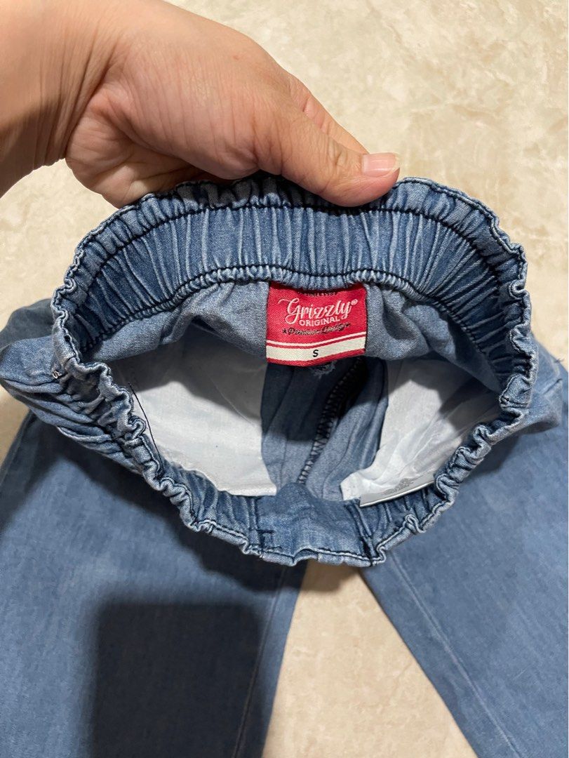 Denim Wide Leg Pants (Grizzly) (Category: Babies & Kids Fashion) located in Calamba. Submitted by welovedclothing (Listing ID 1379333155, Image 2). Description: Small on tag Fits 2-3.