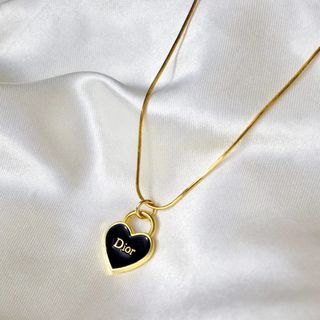 (Category: ) located in . Submitted by amazingclosetforall (Listing ID 1379509092, Image 1). Description: .