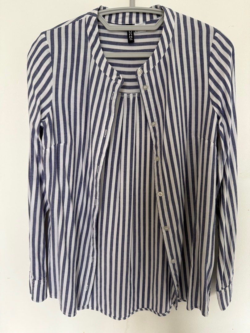 Dividen H&M Stripes Blue Longsleeves (Category: Longsleeves) located in Quezon City. Submitted by jelpeach (Listing ID 1379521757, Image 1). Description: Can fit from xs to semi medium.