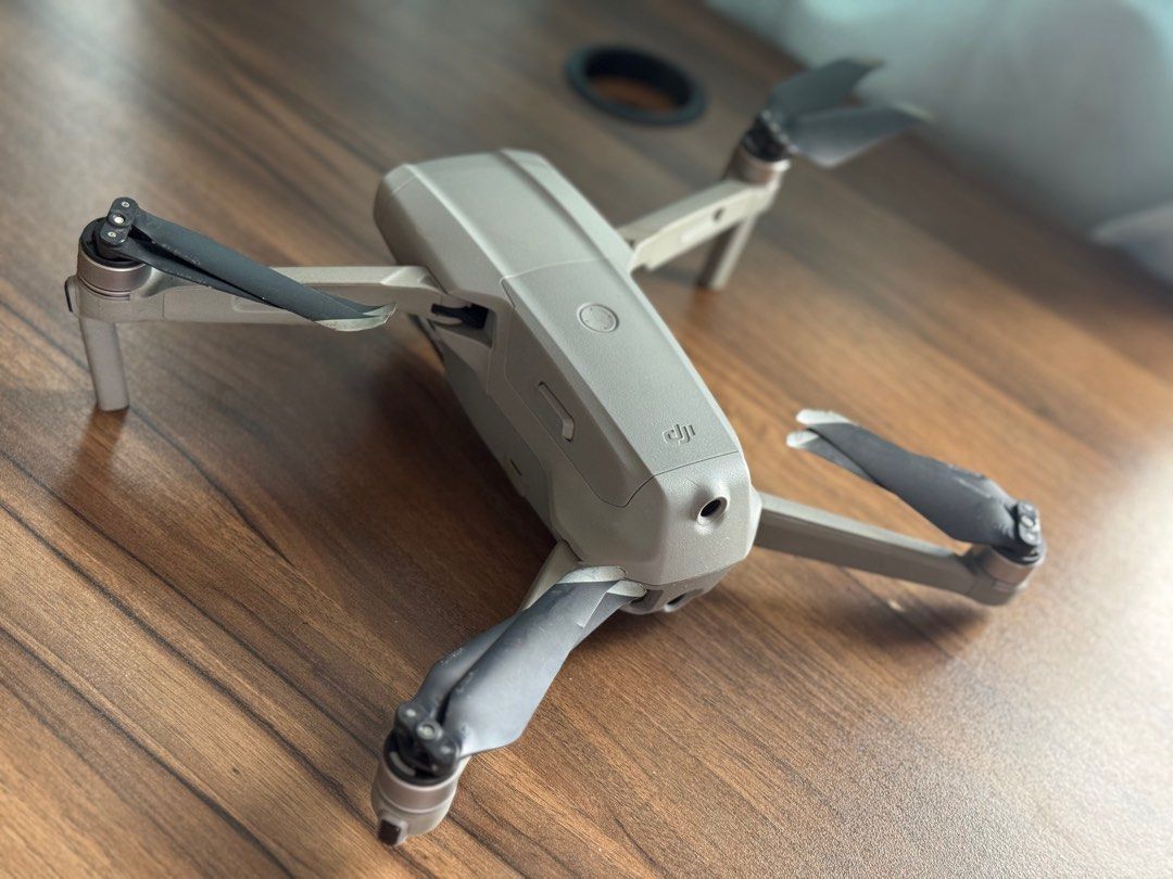 DJI Mavic Air 2 Drone (Category: Drones) located in Talisay. Submitted by kim_rey (Listing ID 1379514886, Image 3). Description: ready to fly.. no issue.