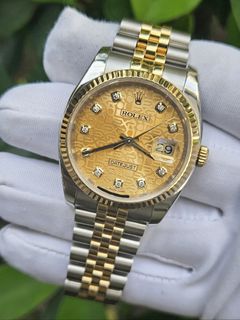 (Category: ) located in . Submitted by 2am.watches (Listing ID 1379497769, Image 1). Description: .