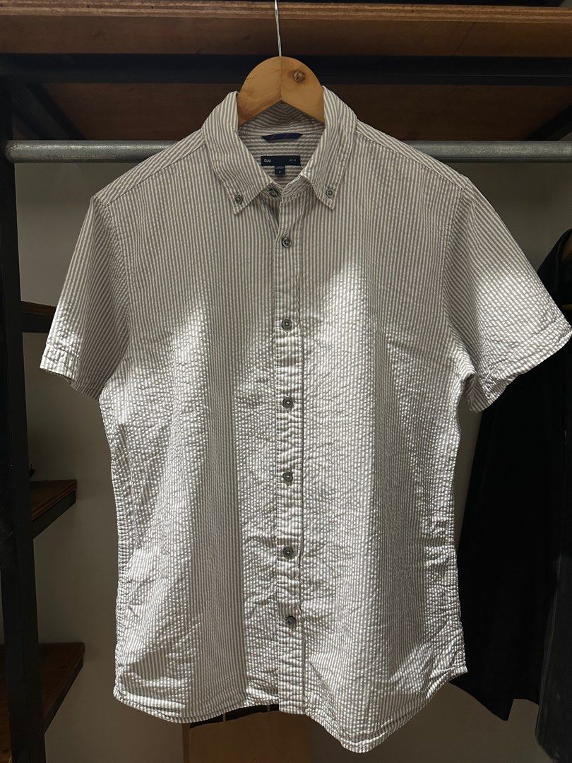 Gap Polo pinstripes (Category: Tshirts & Polo Shirts ) located in Binan City. Submitted by jamborix (Listing ID 1379344993, Image 3). Description: This is a preloved item. Not an ukay find. .
