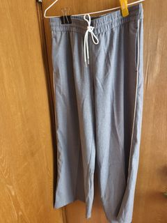 （分類：）位於 。 由 kikinine 提交（商品編號 1379366756，圖片 1）。簡介： 。