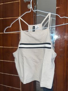 (Kategori: ) berada di . Dikirim oleh preloved.bysofiaa (ID iklan 1379405116, Gambar 1). Deskripsi: .