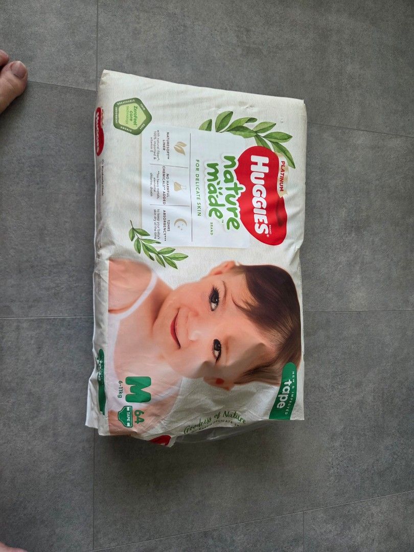 Huggies Nature Max Diapers (Category: Diapers & Baby Wipes) located in Singapore. Submitted by oneclick90 (Listing ID 1379371320, Image 1). Description: brand new, but it was torn open. selling it cause my baby has outgrown.