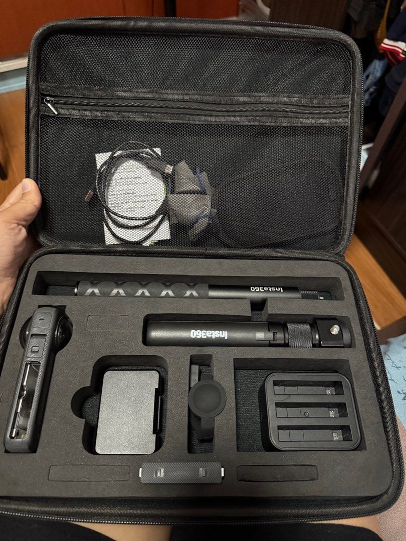 Insta 360 x3 (Category: Cameras) located in Manila. Submitted by prettyrae (Listing ID 1379407224, Image 2). Description: Once lang nagamit Complete package with free bags and cases .