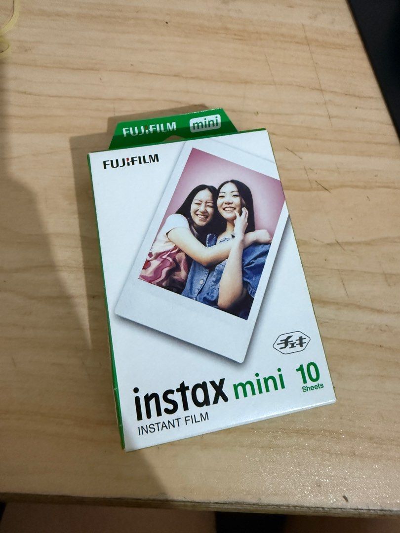 由 jenny29_29 (刊登 ID 1379388169，圖片 2) 提交，位於 雲林縣 (Yunlin) 的 （不議價）富士instax mini 10拍立得底片10張 (類別：其他攝影配件)，說明：。