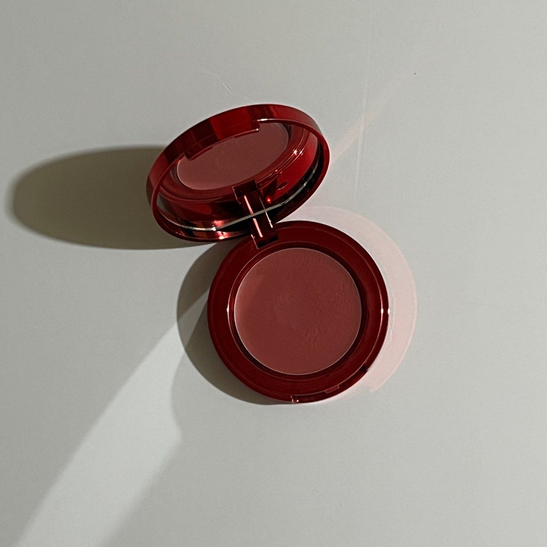 Limited Edition Issy Creme Cheek Blush (Banshee) (Category: Makeup) located in Manila. Submitted by gvapparel (Listing ID 1379513113, Image 1). Description: 𖦹.ᐟ ⟡ read the details below first: ⚲ las piñas ★ rfs: decluttering / impulsive buying ★ no box included ★ used only once ★ 5th anniversary exclusive (limited edition!) ★ very good shade — soft baby mauve ★ sf to be shouldered by buyer 𖦹.ᐟ price can still be negotiable if buying multiple it