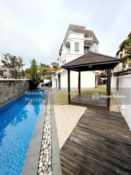 Luxury Semi-D with Pool63109553020163114