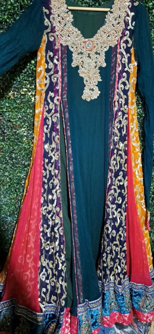 (Medium) Indian dress (Category: Sets or Coordinates) located in Batangas. Submitted by yanaspreloved1 (Listing ID 1379498851, Image 2). Description: .
