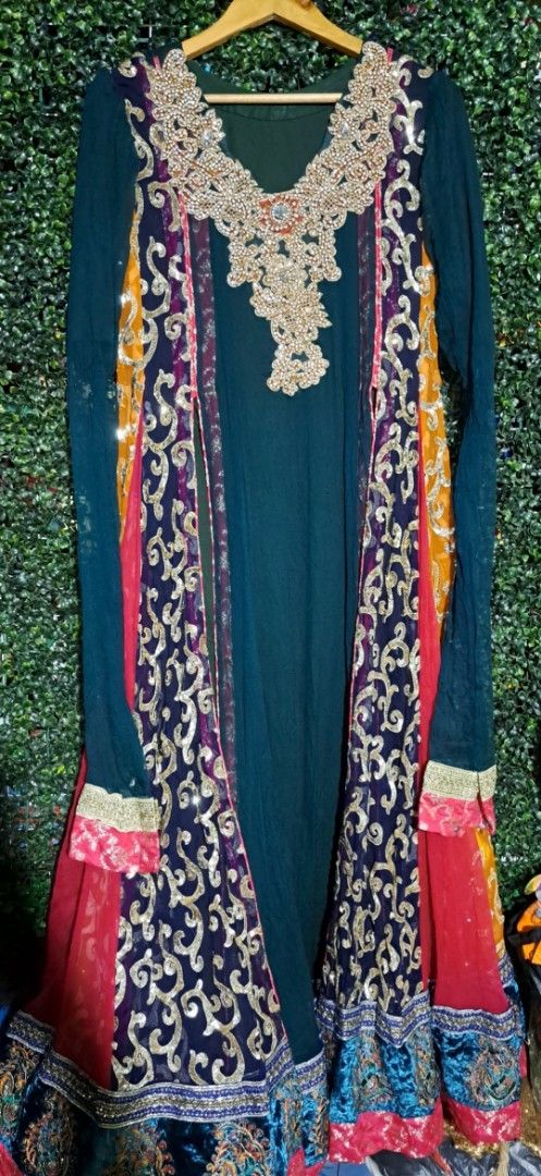 (Medium) Indian dress (Category: Sets or Coordinates) located in Batangas. Submitted by yanaspreloved1 (Listing ID 1379498851, Image 1). Description: .