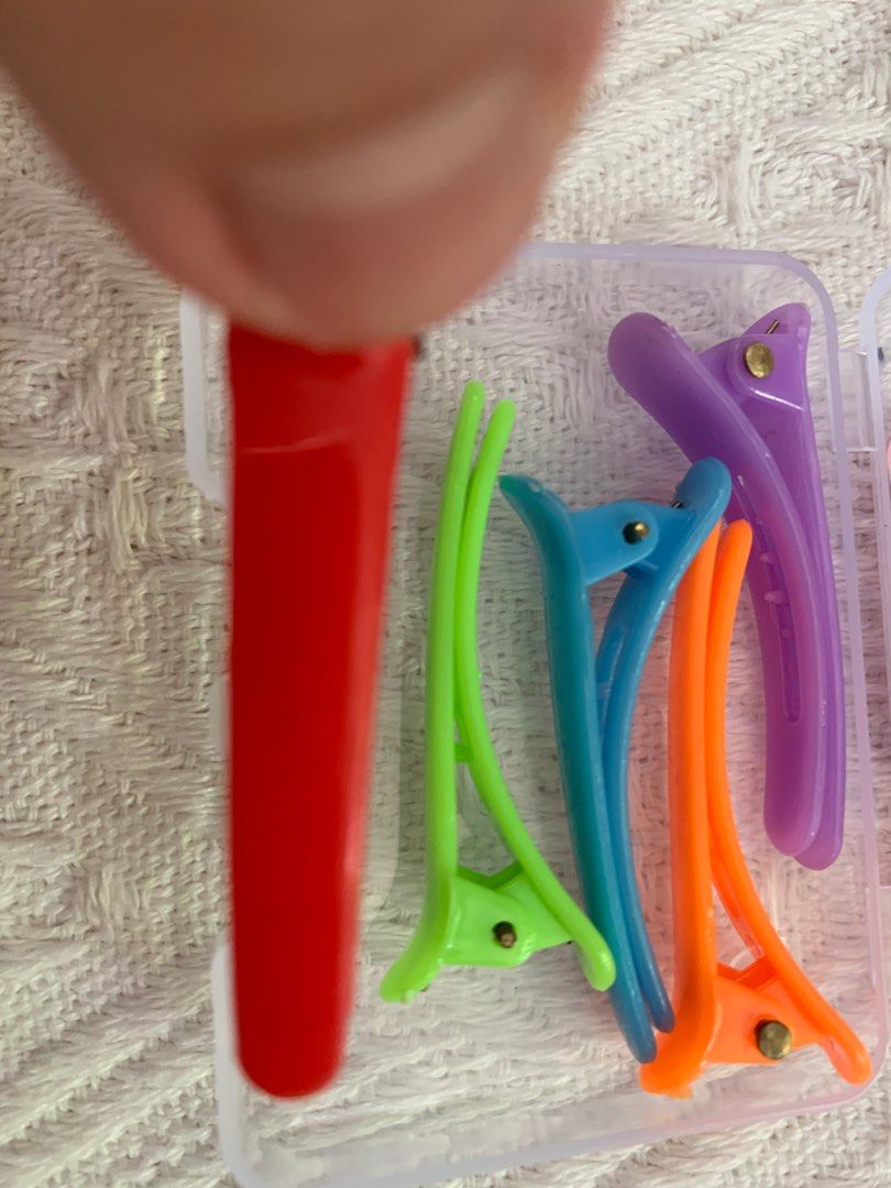 Mini bangs hair clips for kids bundle (Category: Babies & Kids Fashion) located in Santa Rosa. Submitted by gandahappylife (Listing ID 1379352728, Image 2). Description: Bangs Hair clips for girls bundle ₱50 per bundle Includes 5 pairs color metal mini clips 5 pcs duck bill clips 1 rectangular transparent container Check also other hair accessories in my listings .
