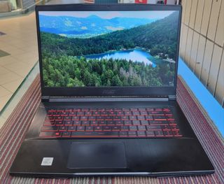 (Category: ) located in . Submitted by tech_laptops.sg (Listing ID 1379364307, Image 1). Description: .