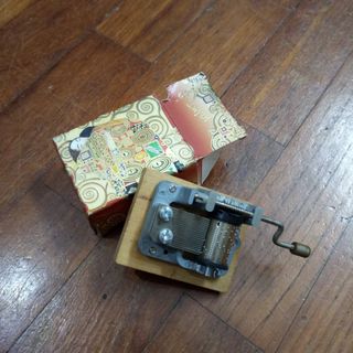 (Category: ) located in . Submitted by indulgence_sg (Listing ID 1379331207, Image 1). Description: .