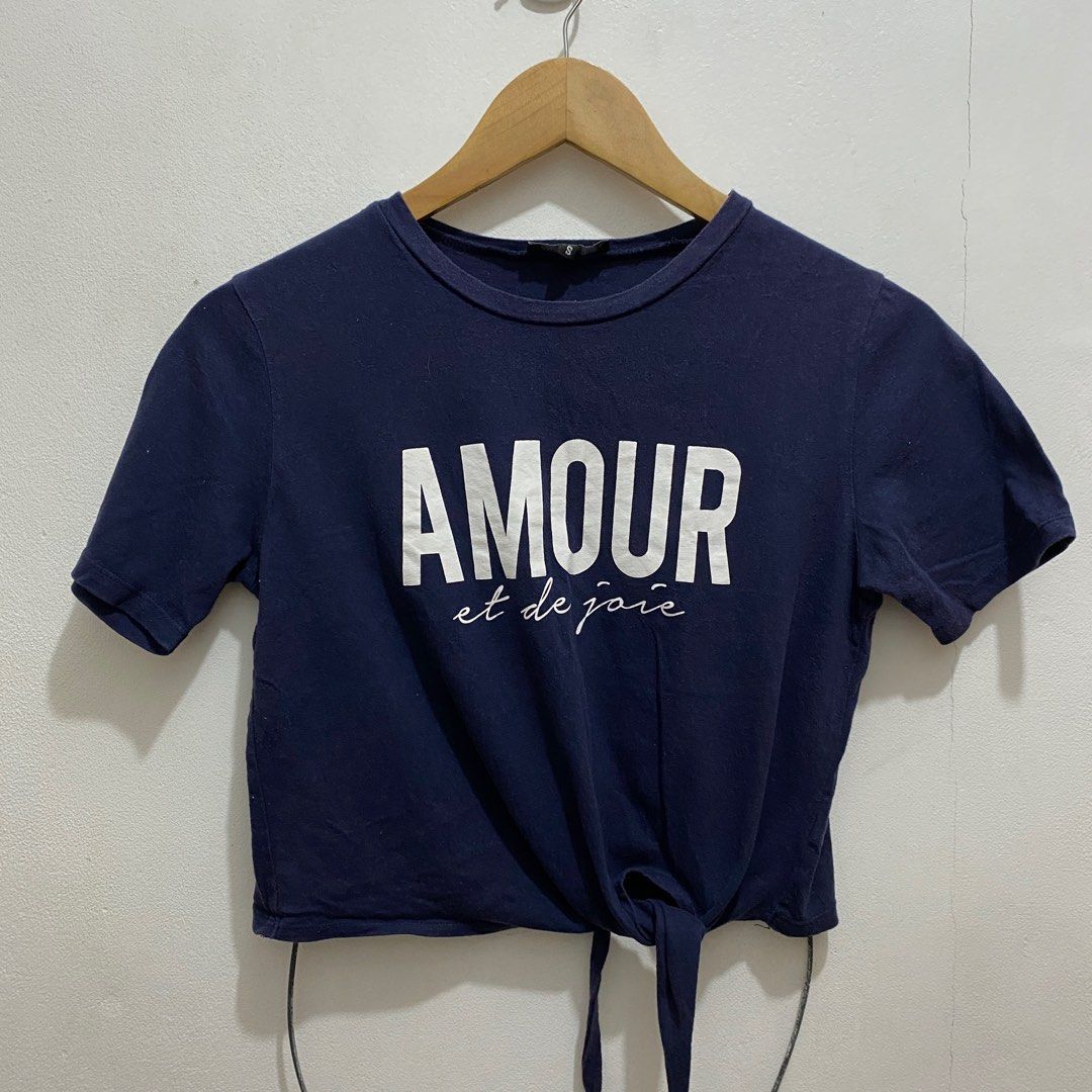 NEW LOOK Blue Croptop Shirt (Small) (Category: Shirts) located in Mandaluyong City. Submitted by aprils_botique (Listing ID 1379330201, Image 1). Description: FOR SALE: NEW LOOK Blue Croptop Shirt (Small) Preloved • MINE: ₱30 No Holes ✨ Brand: New Look Size on tag: Small 🫶Measurements Bust: 18-20inch Length: 16inch .