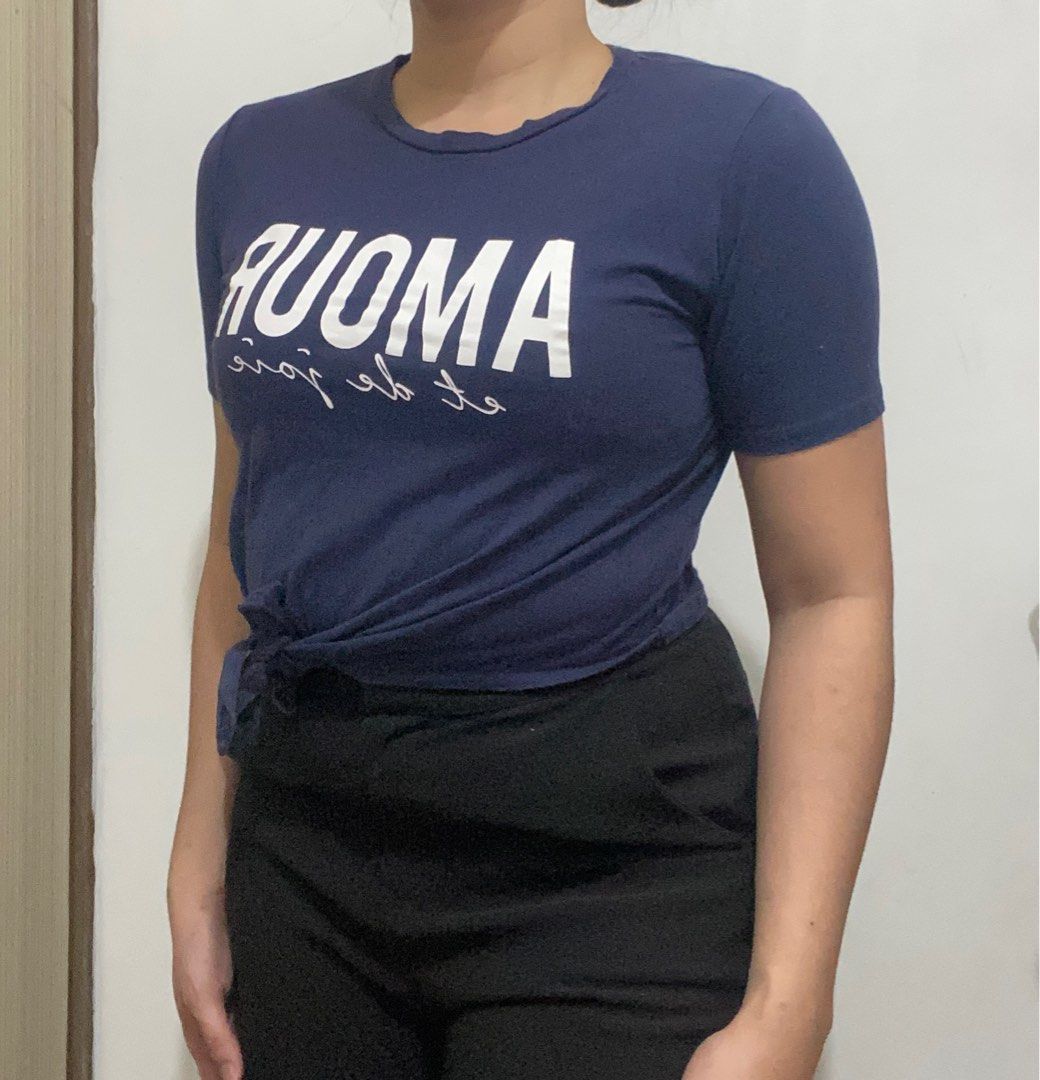 NEW LOOK Blue Croptop Shirt (Small) (Category: Shirts) located in Mandaluyong City. Submitted by aprils_botique (Listing ID 1379330201, Image 2). Description: FOR SALE: NEW LOOK Blue Croptop Shirt (Small) Preloved • MINE: ₱30 No Holes ✨ Brand: New Look Size on tag: Small 🫶Measurements Bust: 18-20inch Length: 16inch .