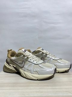 (Kategori: ) berada di . Dikirim oleh tania_shoes30_2 (ID iklan 1379519498, Gambar 1). Deskripsi: .