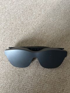 （分類：）位於 。 由 authentic1ty 提交（商品編號 1379359649，圖片 1）。簡介： 。