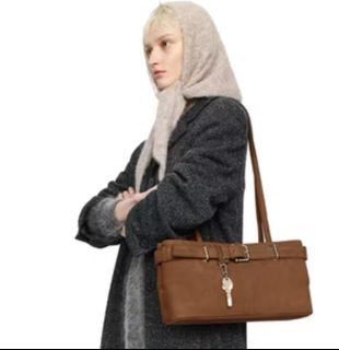 (Kategori: ) berada di . Dikirim oleh vindra_stuff (ID iklan 1379427047, Gambar 1). Deskripsi: .
