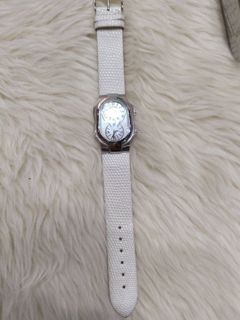 Philip Stein Womens Watch (Category: Luxury Watches) located in Makati City. Submitted by gumamela25 (Listing ID 1379343475, Image 3). Description: Negotiable.