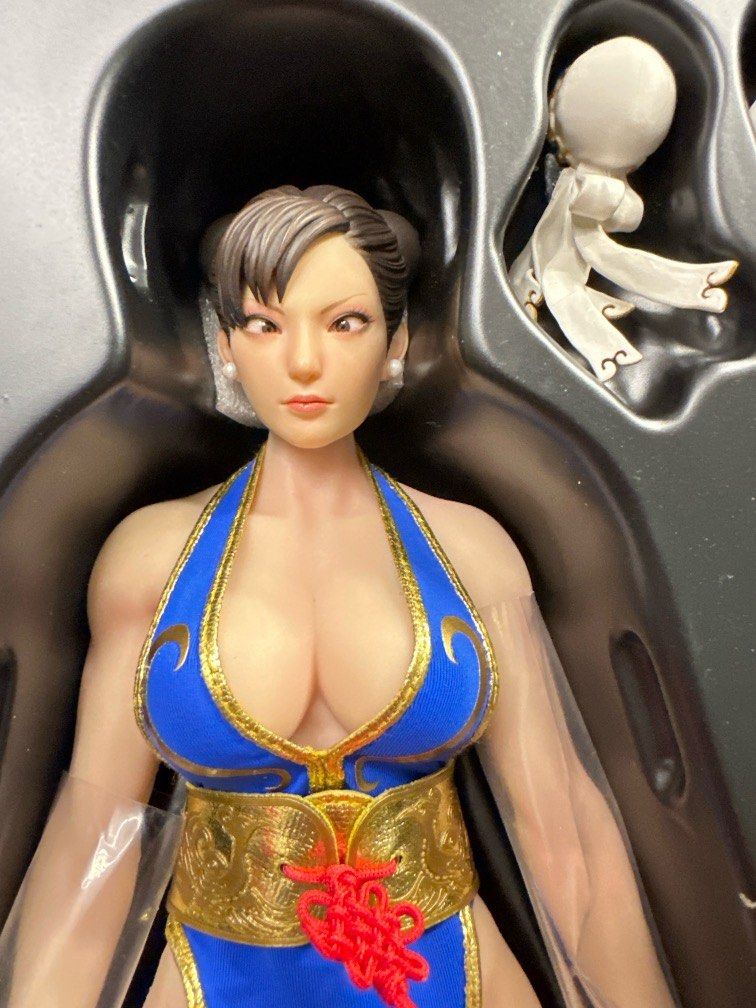 PLAY TOY 1/6 P023A 黑衣版春麗格鬥女神2.0 藍色全新拆出1/6兵人, 興趣