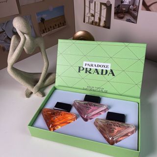 🩷Authentic In Stock🩷 Prada Paradoxe I Am Unpredictable Perfume Sample Set 30ml x 3 (with Spray Caps)64231513127041110