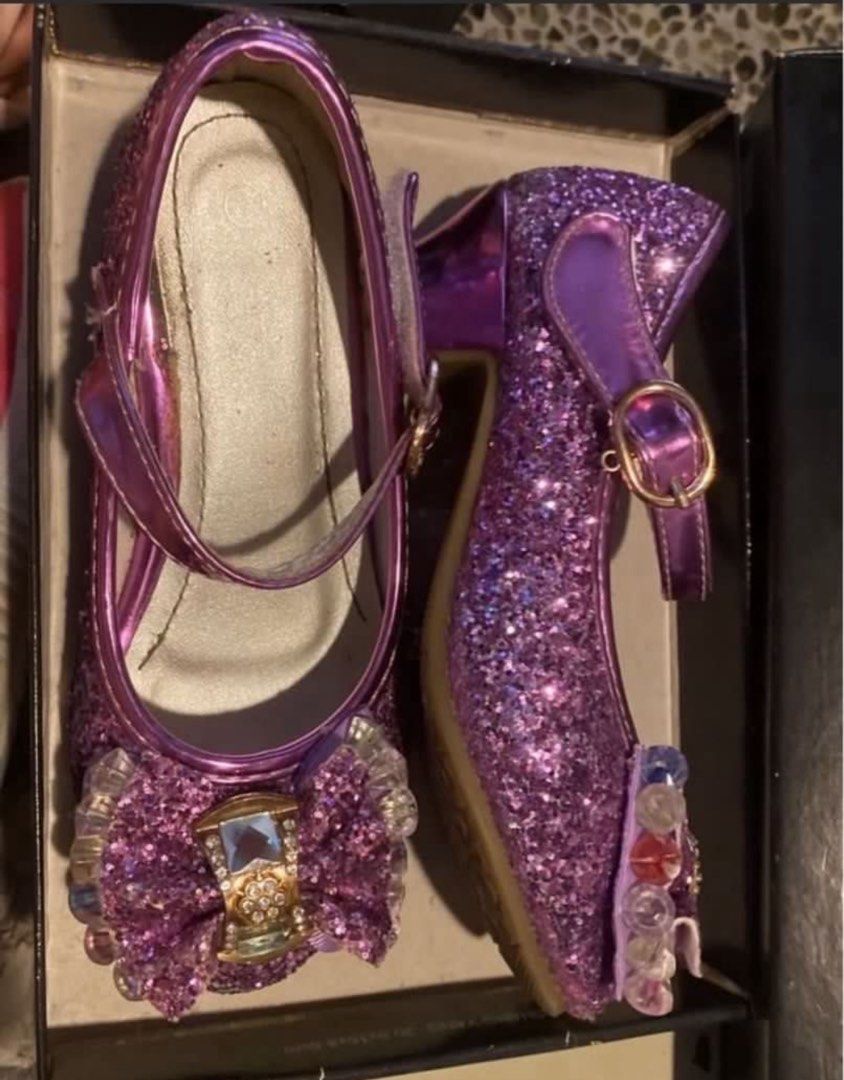 Princess shoes 16cm (Category: Babies & Kids Fashion) located in Singapore. Submitted by krisry (Listing ID 1379347035, Image 3). Description: .
