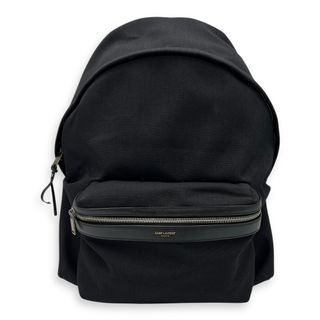 (Category: ) located in . Submitted by carousellluxury (Listing ID 1379419116, Image 1). Description: .