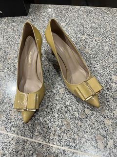 (Category: ) located in . Submitted by anneseow (Listing ID 1379327611, Image 1). Description: .