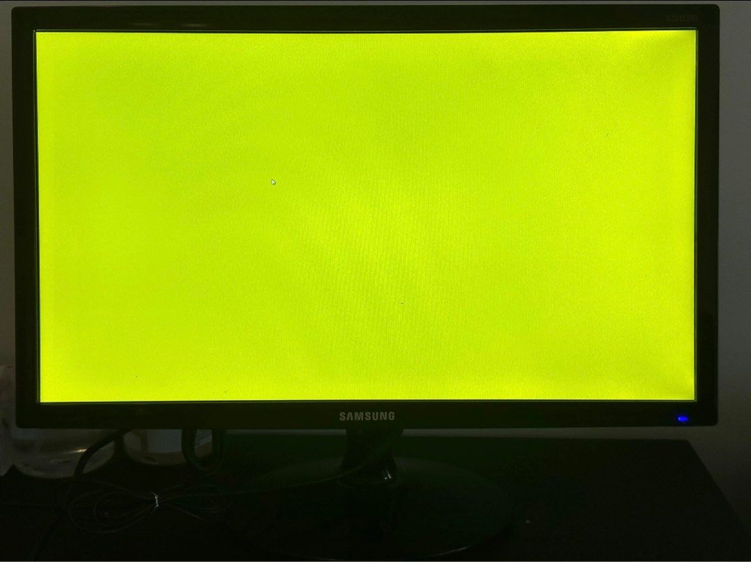 Samsung S22D300HY 24inches 1080p60HZ63224764970370114