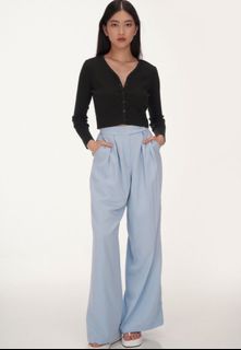 (Category: ) located in . Submitted by shop_thrifted (Listing ID 1379431462, Image 1). Description: .
