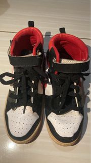 (Kategori: ) berada di . Dikirim oleh preloved_bydev10 (ID iklan 1379467661, Gambar 1). Deskripsi: .