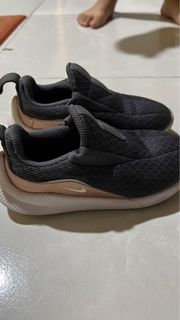 (Kategori: ) berada di . Dikirim oleh starlanewandpreloved (ID iklan 1379522623, Gambar 1). Deskripsi: .