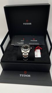 (Category: ) located in . Submitted by sg_watch_hub (Listing ID 1379459283, Image 1). Description: .