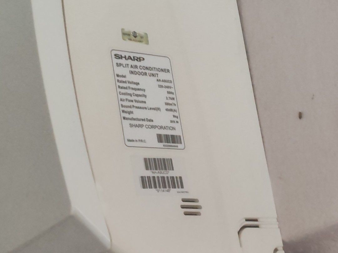 Sharp Aircond (Category: Air Conditioners & Heating) located in Kuala Lumpur. Submitted by negowillblock (Listing ID 1379371241, Image 2). Description: .