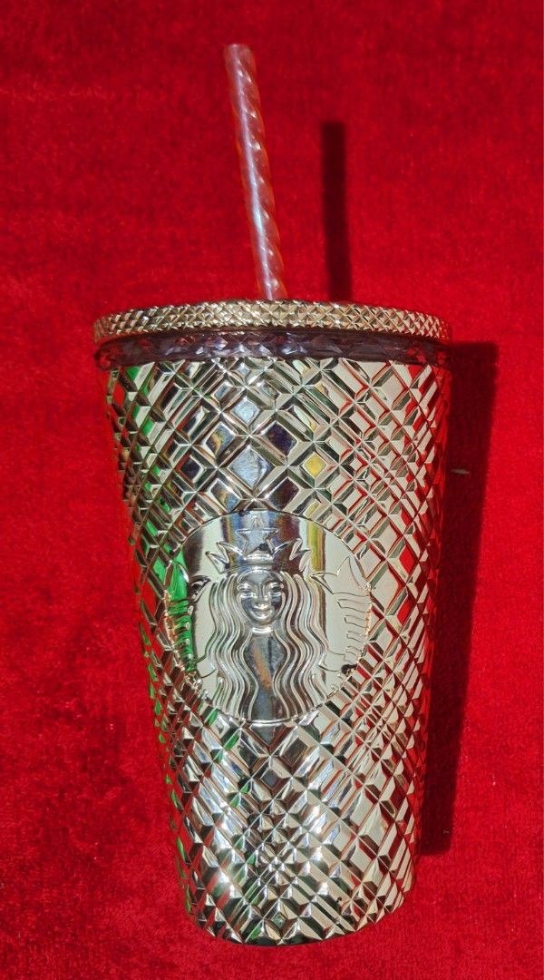 STARBUCKS COLD CUP (Category: Coffee & Tea Tableware) located in Batac City. Submitted by thedecluttrcat.in (Listing ID 1379383850, Image 1). Description: Starbucks Cold Cup From US Rose gold Price is negotiable Payment thru GCASH. Payment first before I send the item. No to COD/COP Shipping fee will be shouldered by the buyer thru LBC/J&T/JRS EXPRESS Message me po if interested. Thank you😊 Meet up centro City of Batac.