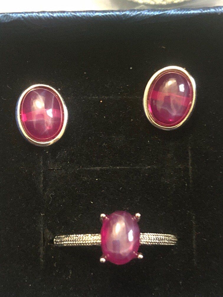 Starlight Ruby Set (Category: Earrings) located in Quezon City. Submitted by thestoreofhappinessph (Listing ID 1379435977, Image 2). Description: As set silicone lock good silver plating earrings Ring marking s925 MOP GCASH no free ship no COD ships via J&T cheaper than LBC If you want COD via LBC .
