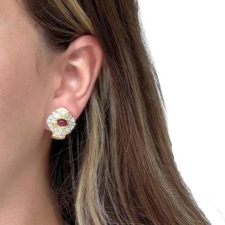 (Category: ) located in . Submitted by dianochesingapore (Listing ID 1379403039, Image 1). Description: .