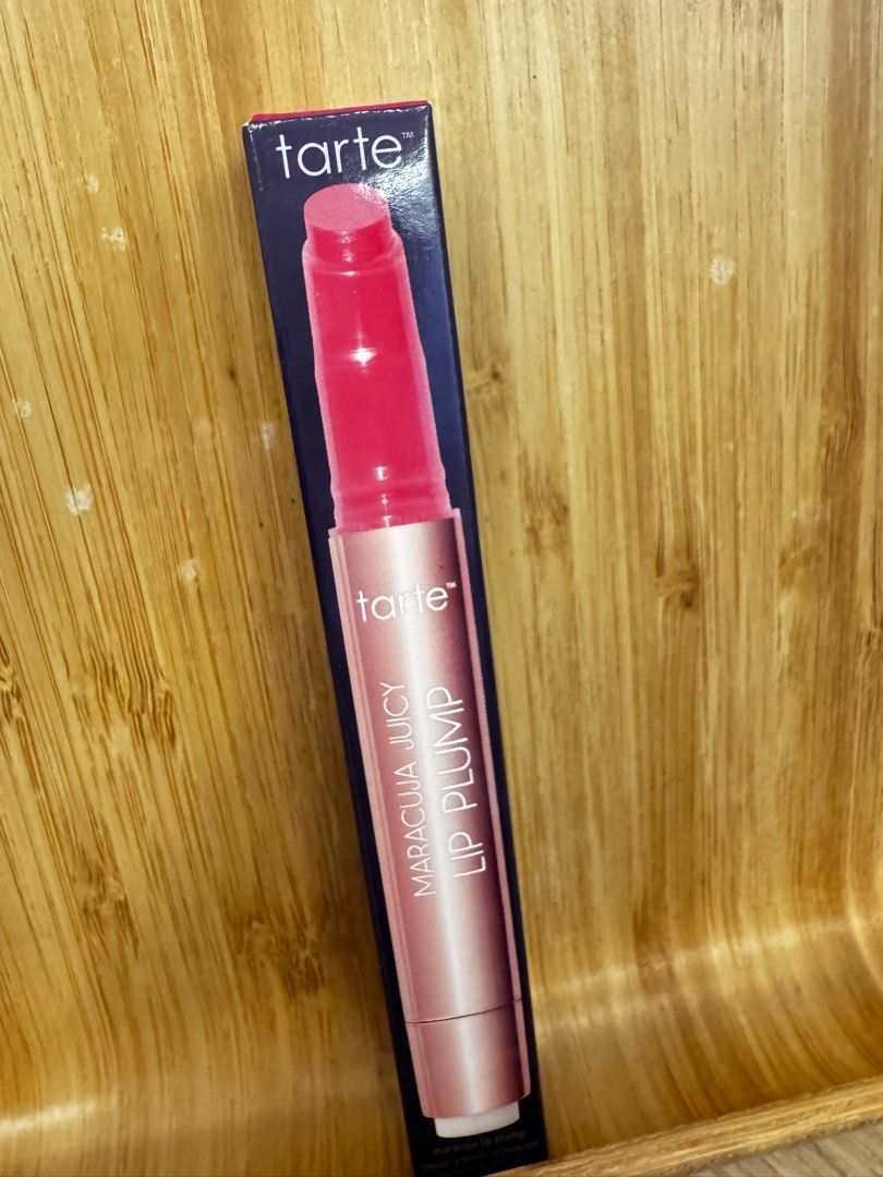 由 miko0000 (刊登 ID 1379422947，圖片 1) 提交，位於 台北市 (Taipei) 的 Tarte lip plump 唇膏 (類別：唇部彩妝、保養)，說明： 全新！ 色號 lotus Sephora 購買 。