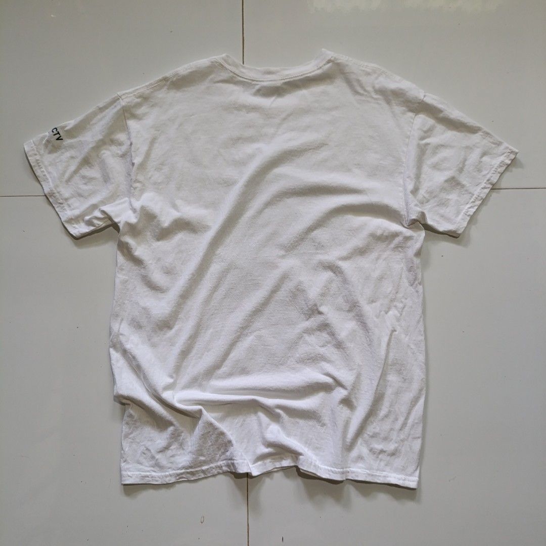 TEENAGE MUTANT NINJA TURTLES (Category: Tshirts & Polo Shirts ) located in Minglanilla. Submitted by thriftdig (Listing ID 1379410701, Image 2). Description: TEENAGE MUTANT NINJA TURTLES LARGE 21X28.5 #carousell #vintageshirt #vintage #tmnt #ninjaturtleshirt.