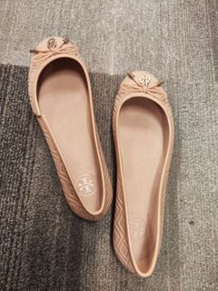 (Kategori: ) berada di . Dikirim oleh butik_pre_loved (ID iklan 1379327255, Gambar 1). Deskripsi: .