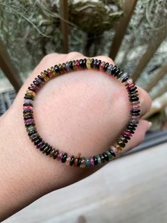(Category: ) located in . Submitted by crystal_gem_world (Listing ID 1379381279, Image 1). Description: .