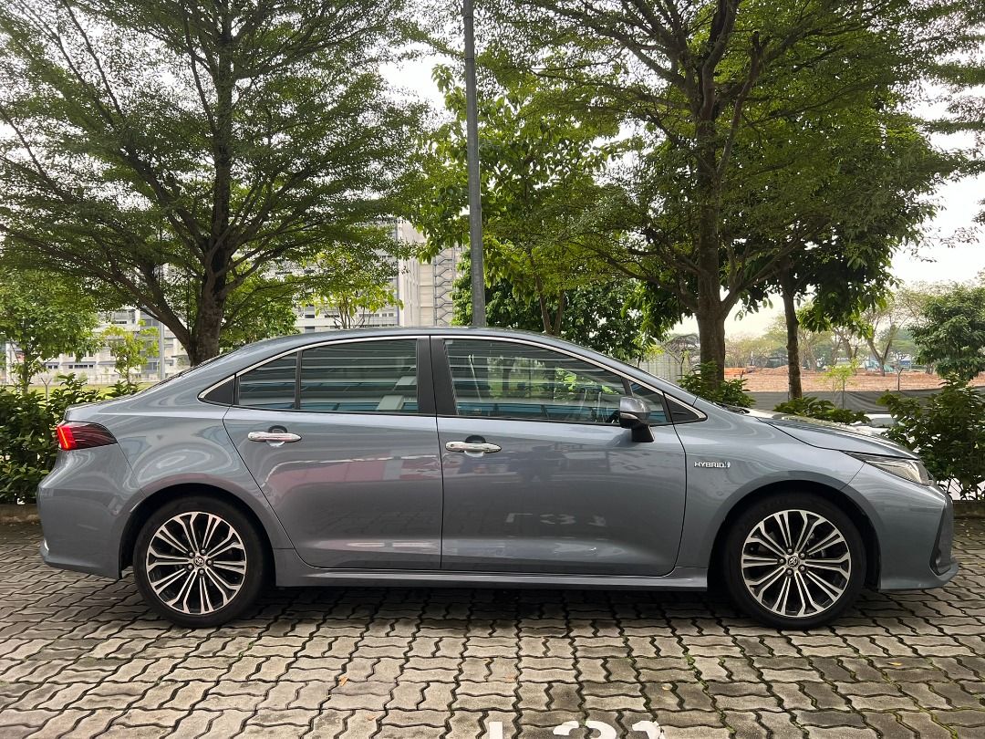 Toyota Altis Hybrid 1.8A Grab, Tada and Ryde. PHV ready. Join Gofleet for free! (Category: Car Rental) located in Singapore. Submitted by goldencharter (Listing ID 1377041643, Image 3). Description: 🌟 $600 DRIVEAWAY 🌟 LINK@AMK, #06-07, 3 Ang Mo Kio Street 62, S(569139) 1 year contract Rental Rates: Daily Rates: $76/day Weekly Rates $532/day Rental Terms: Min. Duration: 6 months DRIVE-AWAY Amount: 600 SGD Age Range: 25 - 65 Min. Driving Exp: 2 y