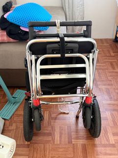 (Category: ) located in . Submitted by frau1996 (Listing ID 1379394506, Image 1). Description: .