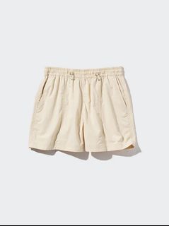 (Category: ) located in . Submitted by shopmystuffplspls (Listing ID 1379386518, Image 1). Description: .