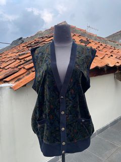 (Kategori: ) berada di . Dikirim oleh dibeliuntukyangpunyaduit (ID iklan 1379410000, Gambar 1). Deskripsi: .